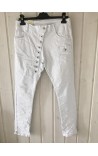 Pants med skrå knaplukning